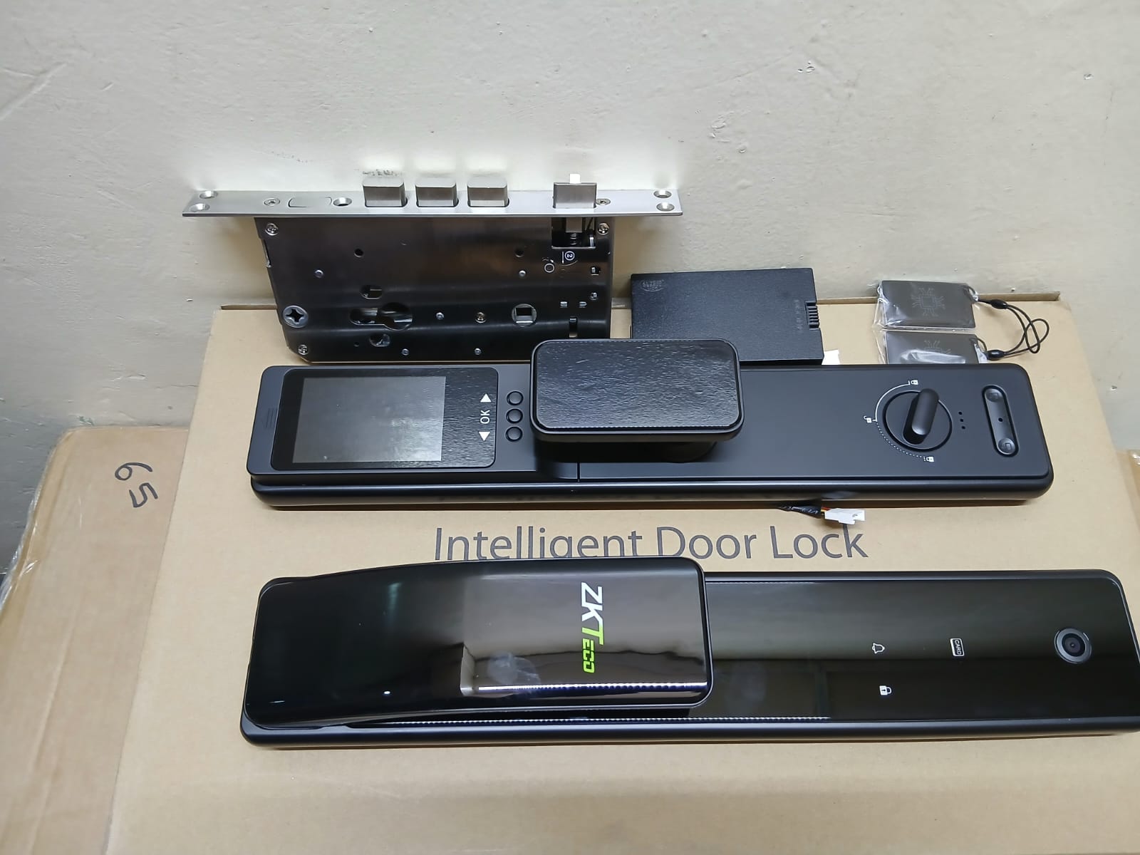 intelligent door lock
